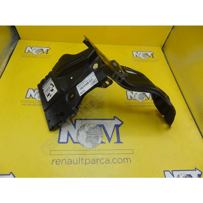 Express 2021- Ön Panel Üst Parça Sağ Oem No (625182219R)