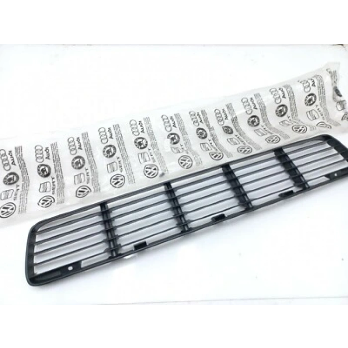 Polo 1994-1999 Ön Tampon Panjuru Oem No (6K5853677)