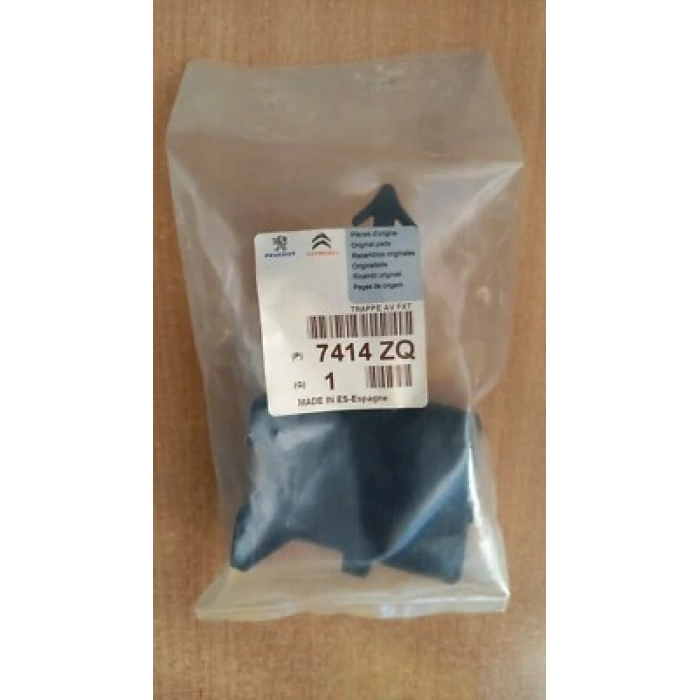 Partner - Berlingo Ön Tampon Çeki Demir Kapağı 2015- Oem No (7414Zq)