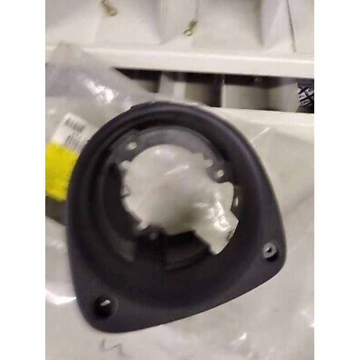 Clio Sis Yuvası Sol Hatchback 1998-2002 Oem No (7701205717L)