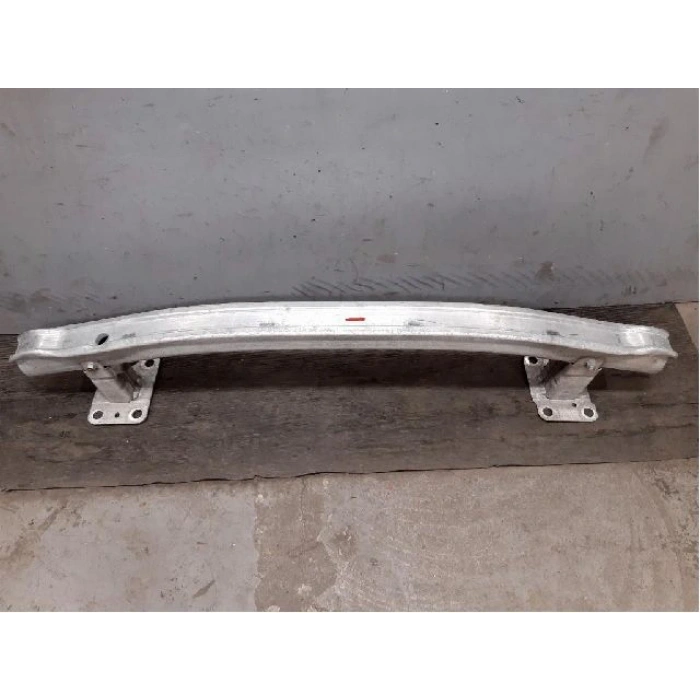 Megane Ön Tampon Demiri Orta 2003- Oem No (8200534784)