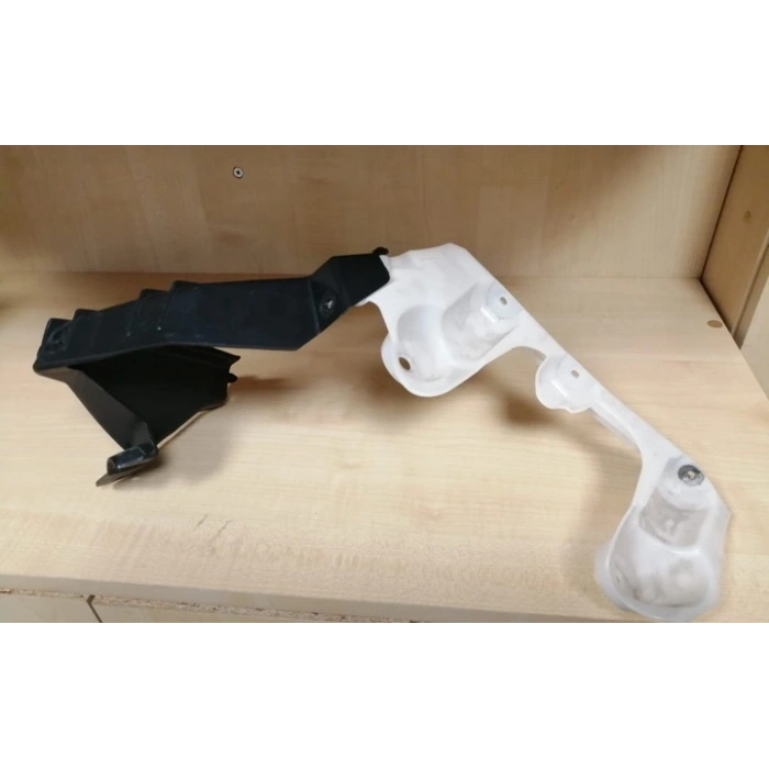 Megane Arka Tampon Köşe Braketi Sol Hatchback 2016- Oem No (850459774R)