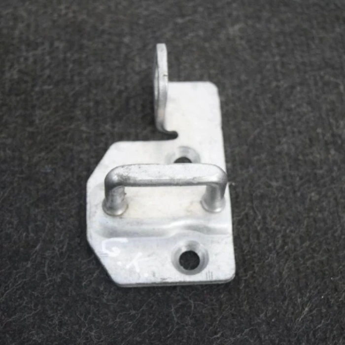 Ford Transit V 363 2014  Arka Kapı Kilit Karşılığı Alt Sol  (Oem No:Bk31V441A07Aa)