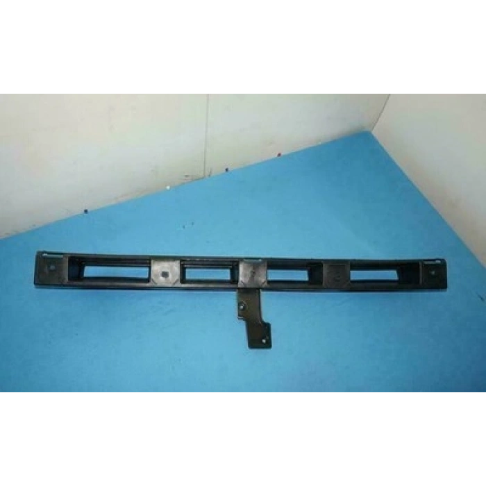 Ford Focus Arka Tampon Braket  4 Kapı 2005 2008- (Oem No:  5M5117B861Ac)