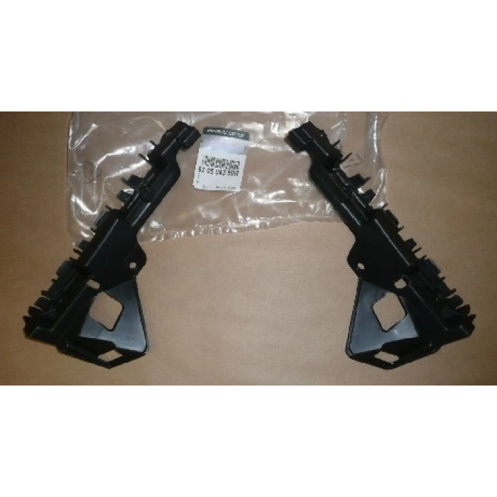 Renault Trafic Ön Tampon Braket  Sol 2014- (Oem No:  620504350R)