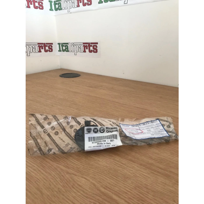 Fiat Panda Ön Tampon Çeki Demir Kapağı 2012-/Tüv (Oem No:  735555144)