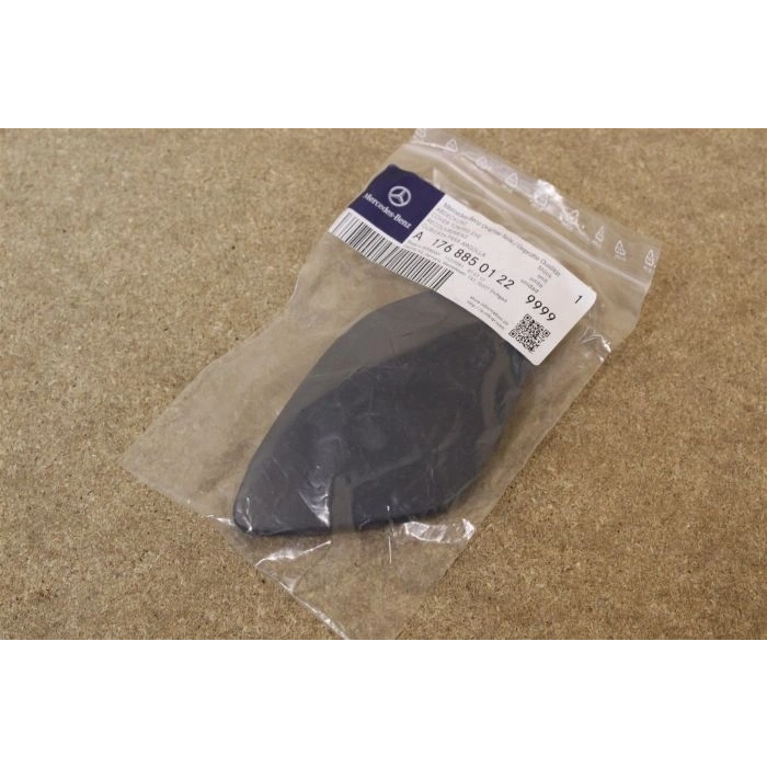 Mercedes A Class Ön Tampon Çeki Demir Kapağı Astarlı 2011- (Oem No:  A17688501229999)