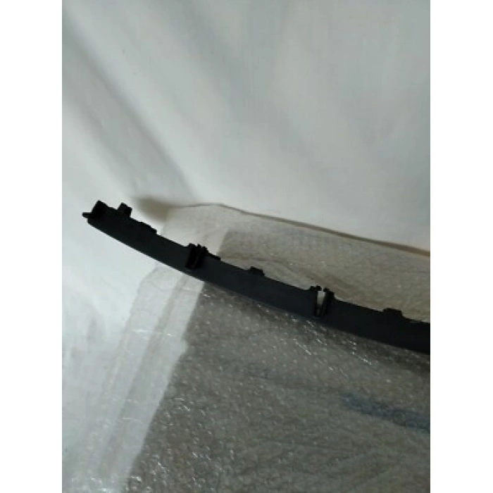 Opel Astra Ön Tampon Panjuru Orta Alt 1998- (Oem No:  9142867)