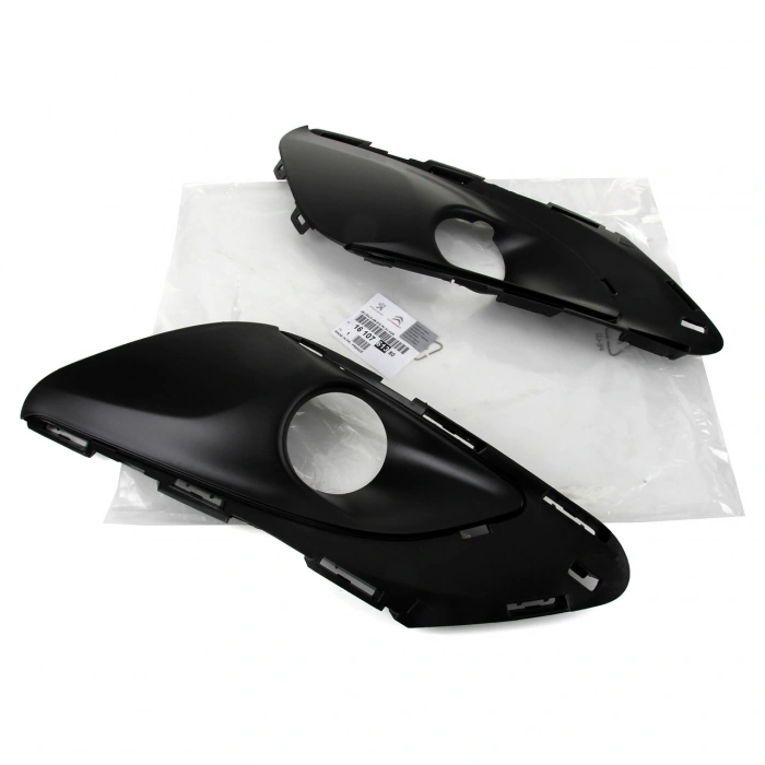 Peugeot 308 Allure Ön Tampon Panjuru Delikli Set 2013- (Oem No:  1610761380)