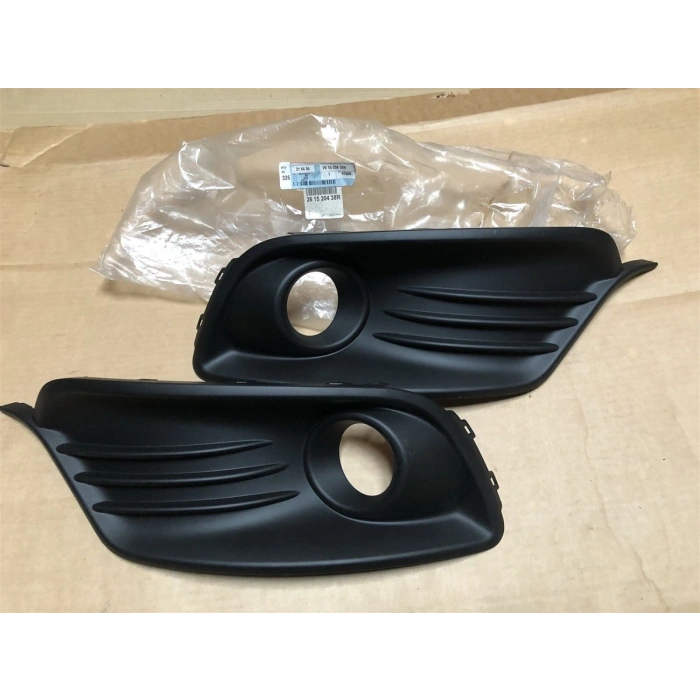 Renault Megane Ön Tampon Panjuru Set Hatchback /Sw 2013- (Oem No:  261520438R)