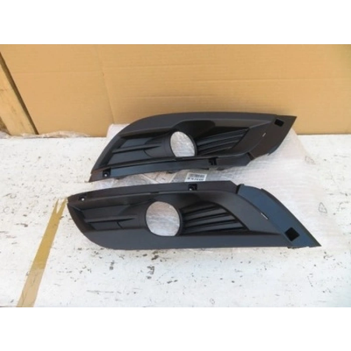 Renault Talısman Ön Tampon Panjuru Sensör Delikli Set 2015- (Oem No:  261A25854R)