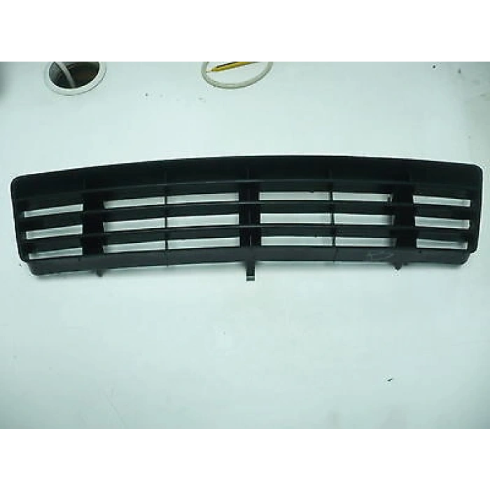 Audi A6 Ön Tampon Panjuru Orta 1997 (Oem No:  4B0807683F01C)