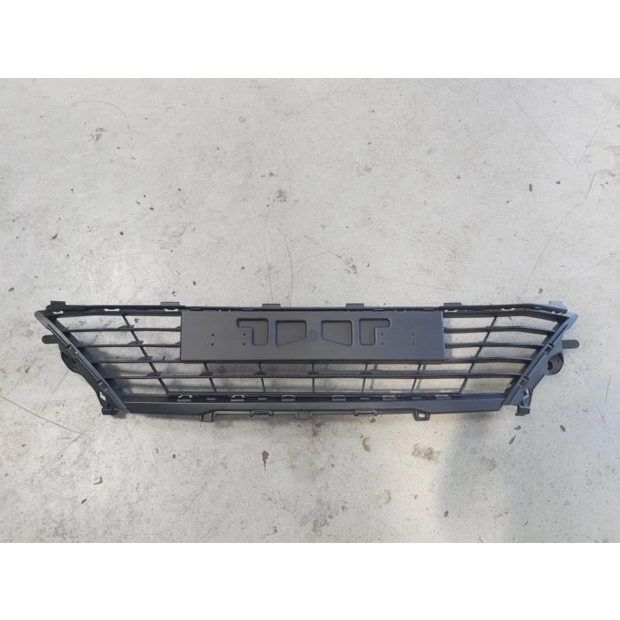 Renault Megane Ön Tampon Panjuru Orta 2016- (Oem No:  622542307R)