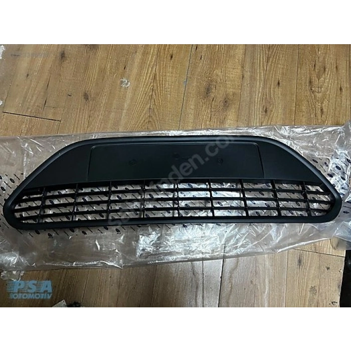 Ford Focus Ön Tampon Panjuru Orta 2008- (Oem No:  8M5117B968Ac5Zct)