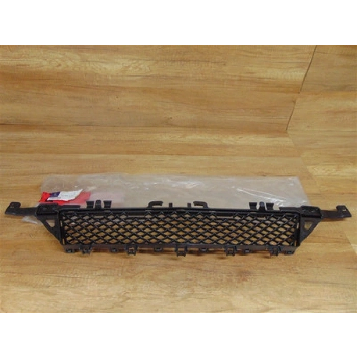 Mercedes W2 2007 Ön Tampon Panjuru Orta Coupe 2011- (Oem No:  A2078850423)