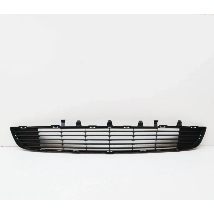 Mercedes Vito Ön Tampon Panjuru Orta 2014- (Oem No:  A44788500539051)