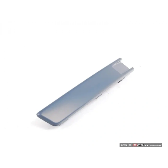 Volkswagen Passat Ön Tampon Bandı Sağ 2005  (Oem No:  3C0807646Agru)