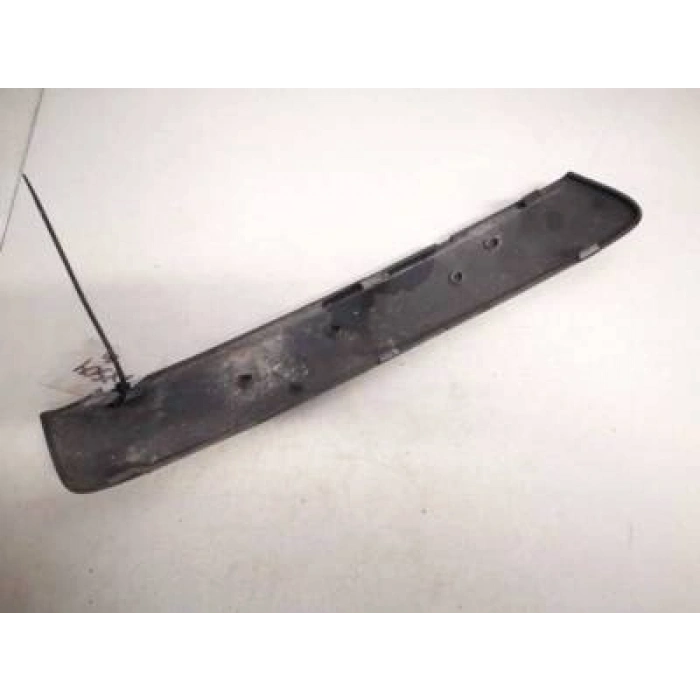 Ford Focus Ön Tampon Bandı Sağ 2005 2008- (Oem No:  4M5117E908Af)