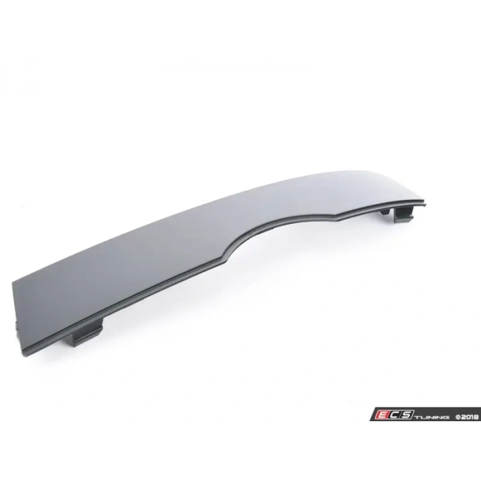 Audi Q3 Ön Tampon Panjur Bandı Sol 2011-- (Oem No:  8U0807379B9B9)