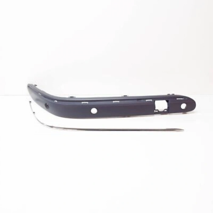 Mercedes C Class Ön Tampon Bandı Sensör Çıta Delikli Sağ 2000 (Oem No:  A20388564219999)