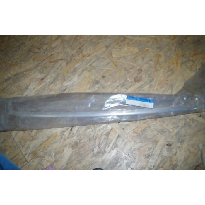 Mercedes E Class Arka Tampon Bandı Sağ 1989-1995 (Oem No:  A1248801836)