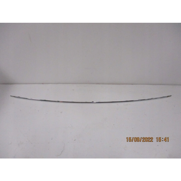 Mercedes E Class Arka Tampon Bandı Nikelaj Orta 2009- (Oem No:  A2128850021)