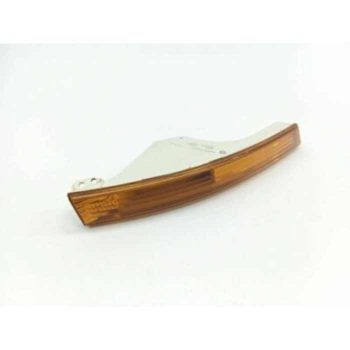 Volkswagen Passat Ön Tampon Sinyali Sarı Sağ 2006 (Oem No:  3C0953042J)