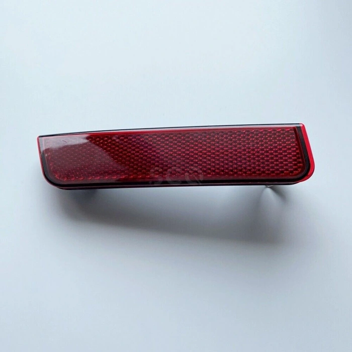 Dacia Duster Arka Tampon Reflektörü Sol 2009-  (Oem No:  265654344R)