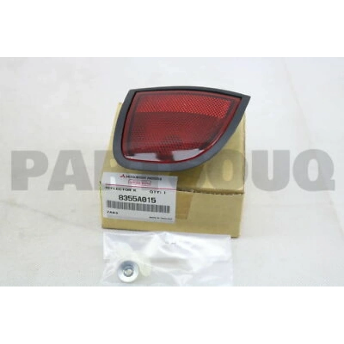 Mitsubishi L200 Arka Tampon Reflektörü  Sol 2005 2015- (Oem No:  8355A015)