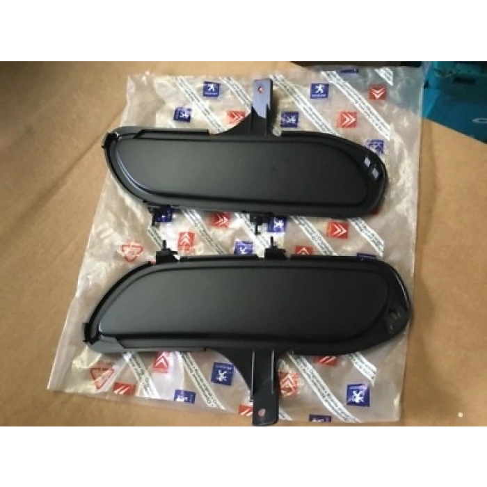 Peugeot 406 Ön Tampon Sis Far Kapağı Sol .1996-1999 (Oem No:  7414H1)