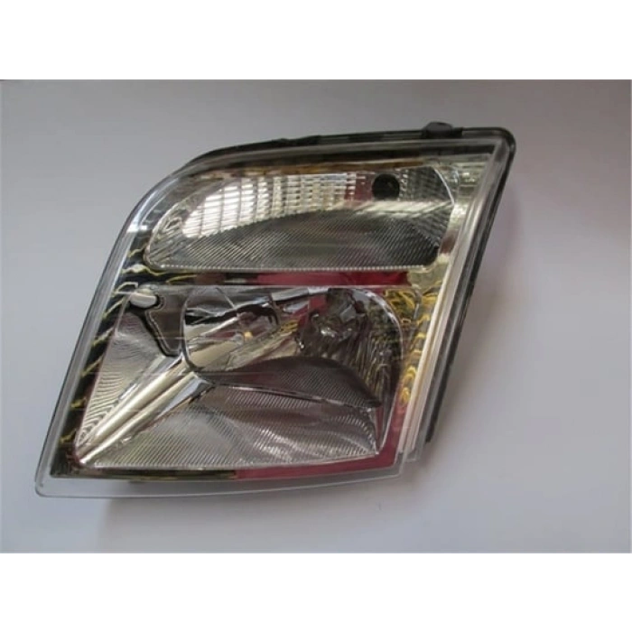 Range Rover Evoque Ön Tampon Far Yıkama Sensör Delikli .Pure Astarlı 2011- (Oem No:  15Lr036137)