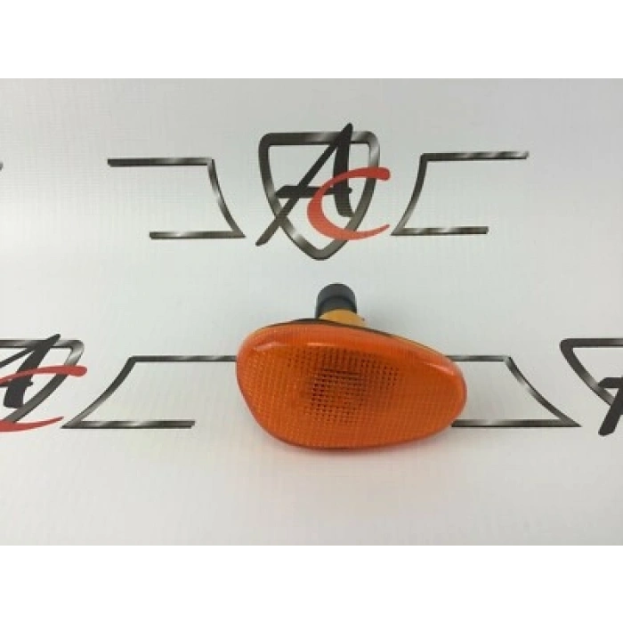 Alfa Romeo 2014-5 2014-6 Ön Çamurluk Sinyali Sarı Sol 1994-1999 (Oem No:  60603162)
