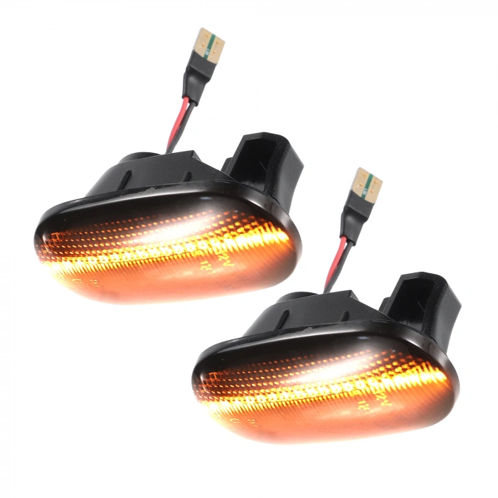 Mitsubishi L200 Ön Çamurluk Sinyali Beyaz  1999-2015 (Oem No:  Mr574781)