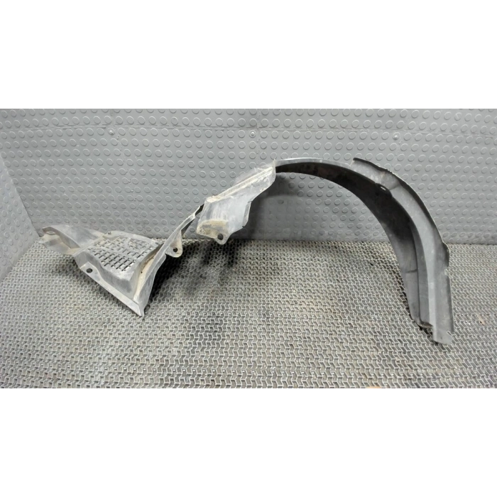 Renault Laguna Iı Ön Çamurluk Davlumbazı Sağ 2001 2007  (Oem No:  8200447824)