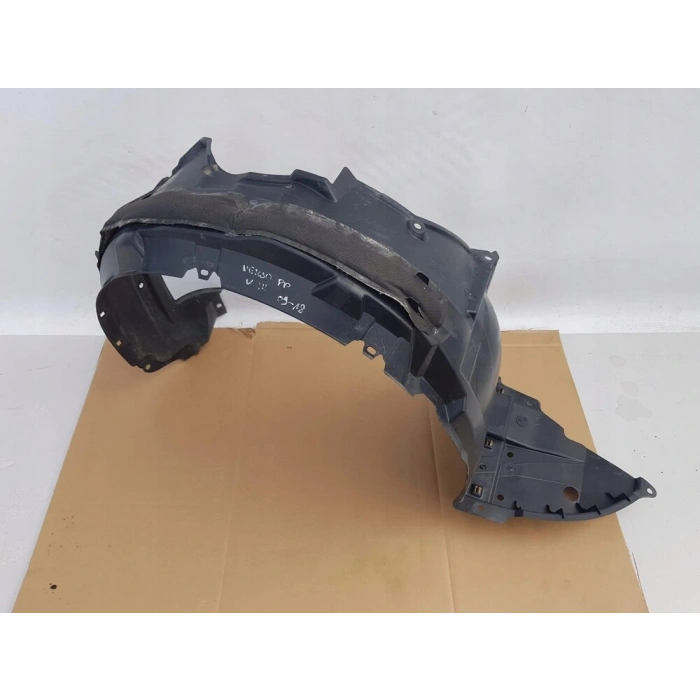 Toyota Corolla Verso Ön Çamurluk Davlumbazı Sağ 2008- (Oem No:  538750F020)