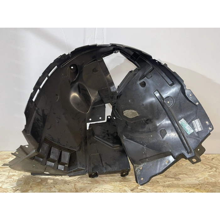 Nissan Qashqai Ön Çamurluk Davlumbazı Sol 2017- (Oem No:  63841Hv00A)