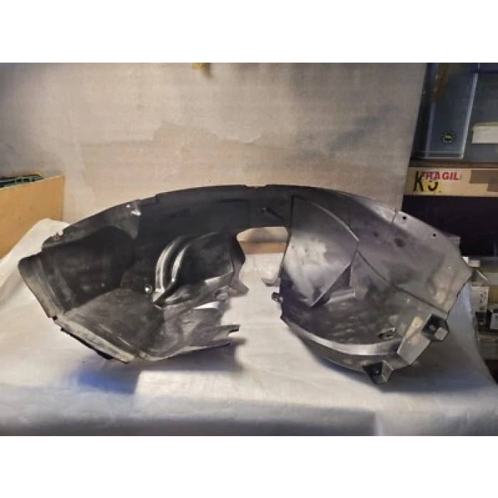 Ford Focus Smax Ön Çamurluk Davlumbazı Sol 2006 (Oem No:  6M21A16115Al)