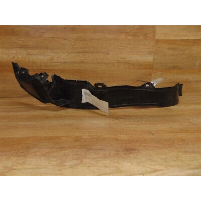 Mercedes 190 Ön Çamurluk Davlumbazı Sağ 1982-1993 (Oem No:  A2018840235)