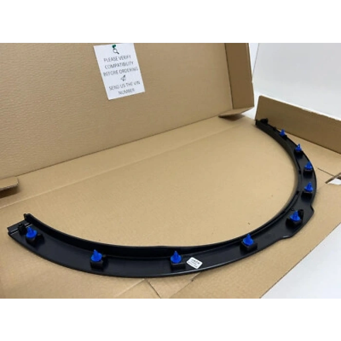 Range Rover Evoque Ön Çamurluk Kaplaması Sensör Delikli Sol 2011-- (Oem No:  15Lr044280)