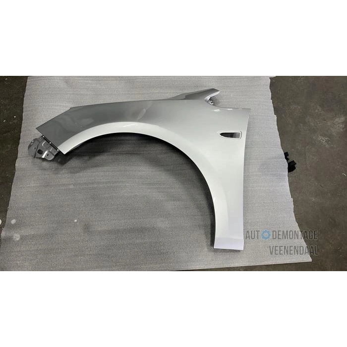 Opel Astra J Ön Çamurluk Sol 2010- (Oem No:  13390002)