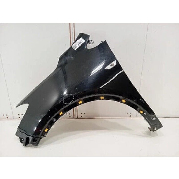 Opel Mokka Ön Çamurluk Delikli Sol 2011- (Oem No:  42372137)