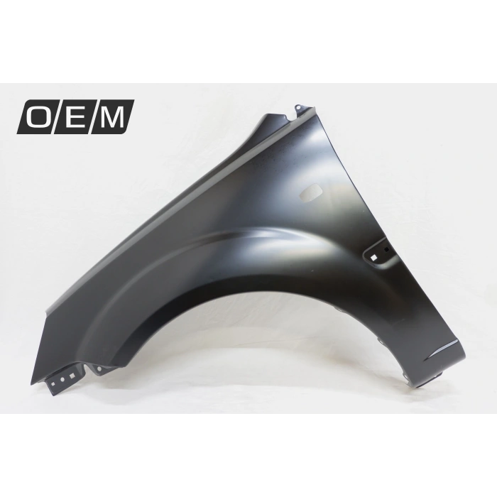 Kia Rio Ön Çamurluk Delikli Sağ 2005  (Oem No:  663111G350)