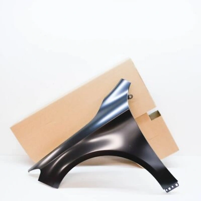 Mercedes W117 Ön Çamurluk Aluminyum Cla Sol 2012-  (Oem No:  A1178810101)