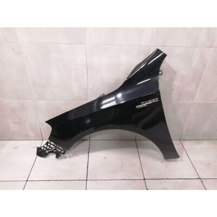 Mercedes A Class Ön Çamurluk Sol 2011- (Oem No:  A1768810101)