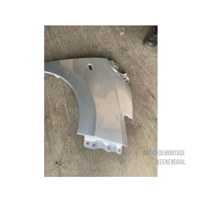 Citroen C1 Ön Çamurluk Sağ 2013- (Oem No:  B000910980)