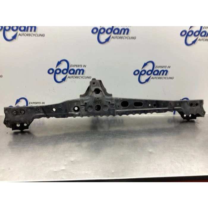 Toyota Auris Ön Panel Traversi 2007- (Oem No:  5321802901)