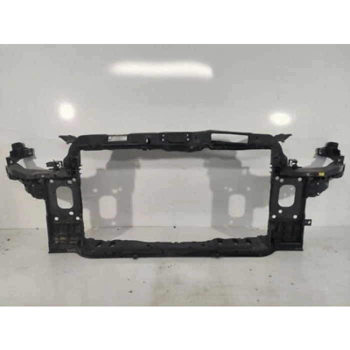 Hyundai Elantra Ön Panel Plastik 2010- (Oem No:  641013X000)