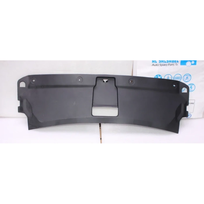 Audi Q3 Ön Panel Kapağı Üst 2011- (Oem No:  8U0807081B)