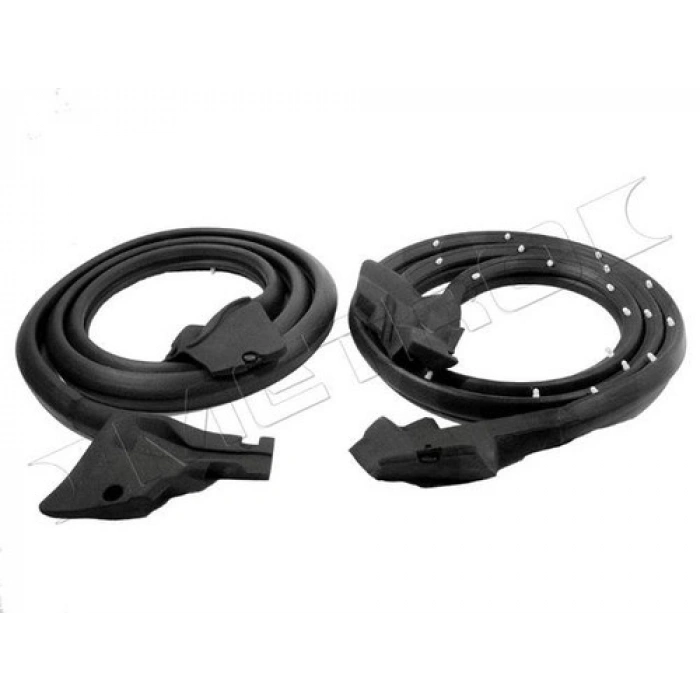 Volkswagen Passat Ön Kapı Bandı Astarlı Sağ 1997-  (Oem No:  3B0853516Agru)