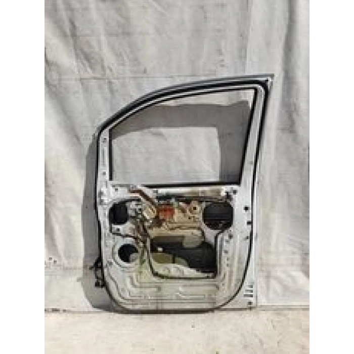 Hyundai Starex Ön Kapı Bandı Delıksız Sağ 1997 (Oem No:  760044A102)